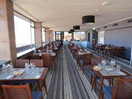 Aka White Plains Hotel Restaurant photo